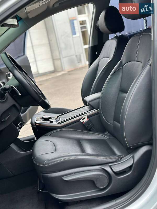 Позашляховик / Кросовер Kia Niro 2019 в Кривому Розі
