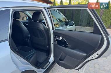 Позашляховик / Кросовер Kia Niro 2020 в 