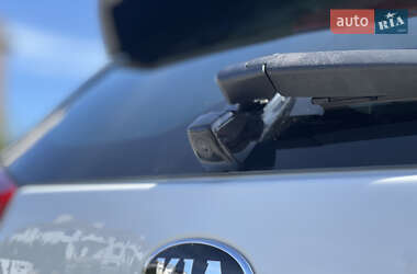 Позашляховик / Кросовер Kia Niro 2019 в 