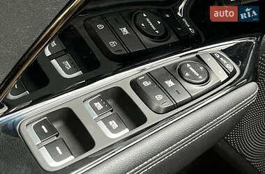 Внедорожник / Кроссовер Kia Niro 2020 в 