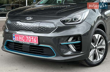 Позашляховик / Кросовер Kia Niro 2021 в 