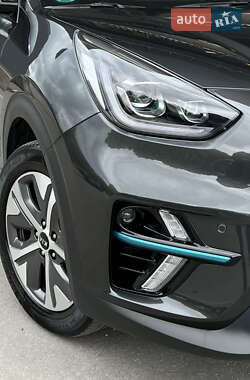 Позашляховик / Кросовер Kia Niro 2021 в 