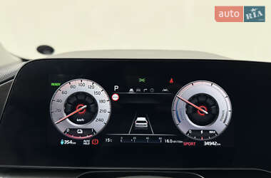 Внедорожник / Кроссовер Kia Niro 2022 в 