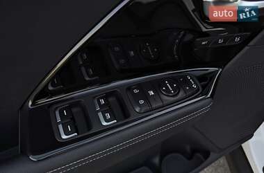 Позашляховик / Кросовер Kia Niro 2020 в 