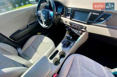 Внедорожник / Кроссовер Kia Niro 2018 в 