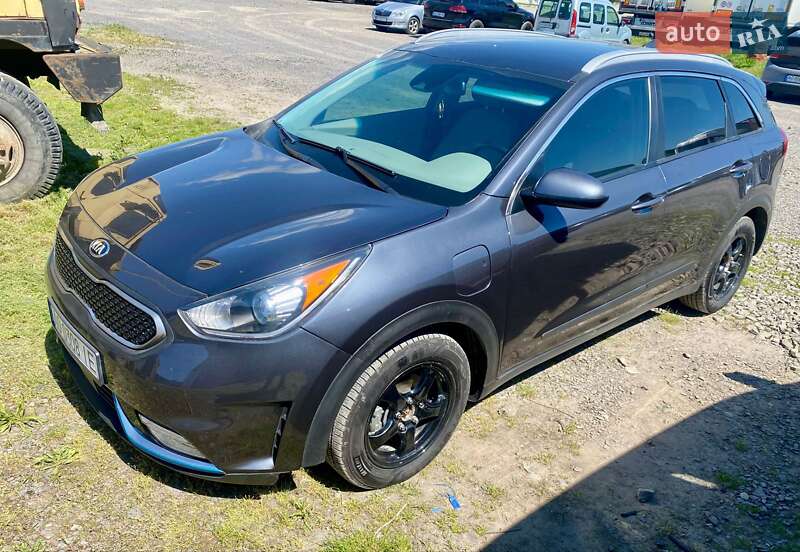 Внедорожник / Кроссовер Kia Niro 2018 в 
