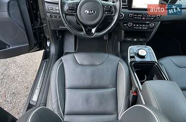 Позашляховик / Кросовер Kia Niro 2019 в 
