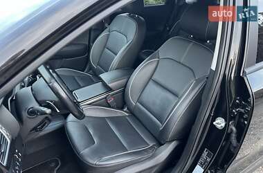 Позашляховик / Кросовер Kia Niro 2019 в 