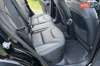 Позашляховик / Кросовер Kia Niro 2019 в 