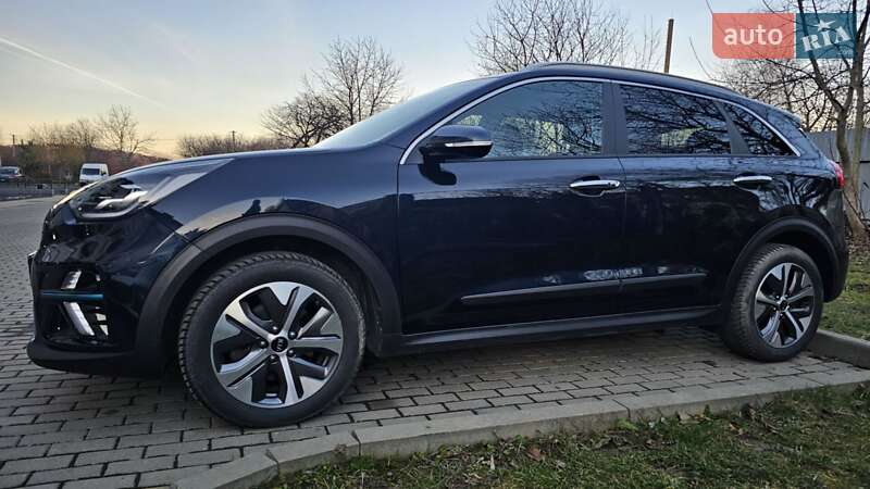 Внедорожник / Кроссовер Kia Niro 2020 в Ужгороде