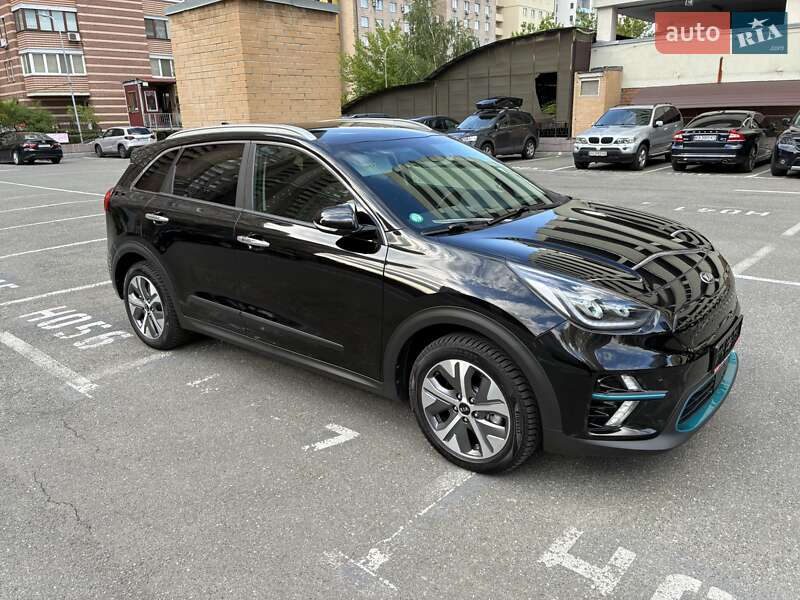 Внедорожник / Кроссовер Kia Niro 2020 в Киеве