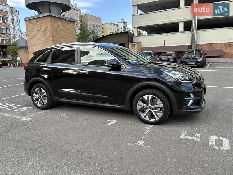 Внедорожник / Кроссовер Kia Niro 2020 в Киеве