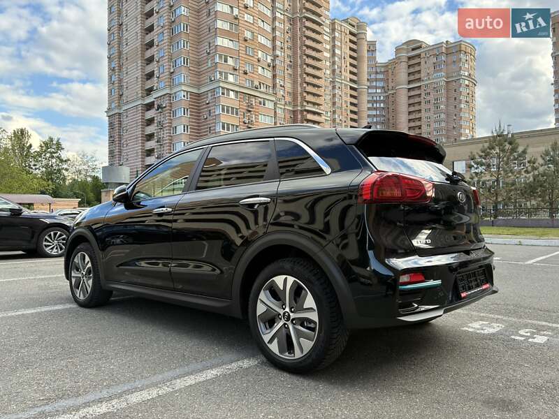 Внедорожник / Кроссовер Kia Niro 2020 в Киеве
