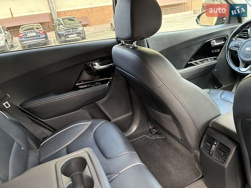 Внедорожник / Кроссовер Kia Niro 2020 в Киеве