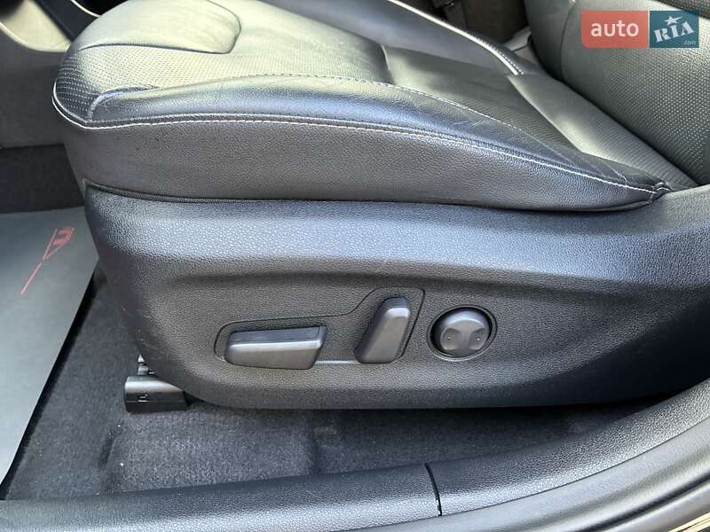 Внедорожник / Кроссовер Kia Niro 2020 в Киеве