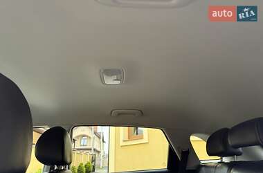 Позашляховик / Кросовер Kia Niro 2020 в 