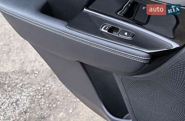 Позашляховик / Кросовер Kia Niro 2020 в 