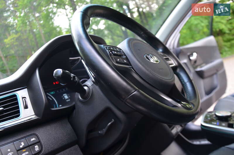 Внедорожник / Кроссовер Kia Niro 2020 в Трускавце