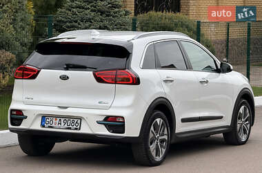 Позашляховик / Кросовер Kia Niro 2021 в 
