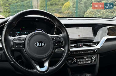 Позашляховик / Кросовер Kia Niro 2021 в 