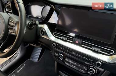 Позашляховик / Кросовер Kia Niro 2021 в 