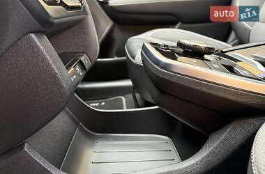 Позашляховик / Кросовер Kia Niro 2021 в 