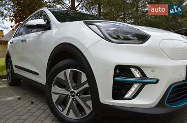 Позашляховик / Кросовер Kia Niro 2021 в 