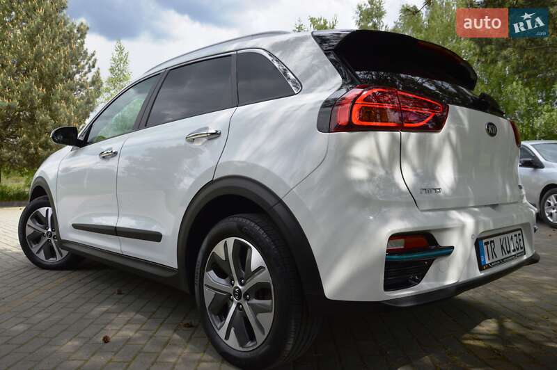 Внедорожник / Кроссовер Kia Niro 2021 в Дрогобыче