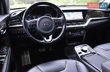 Позашляховик / Кросовер Kia Niro 2021 в 