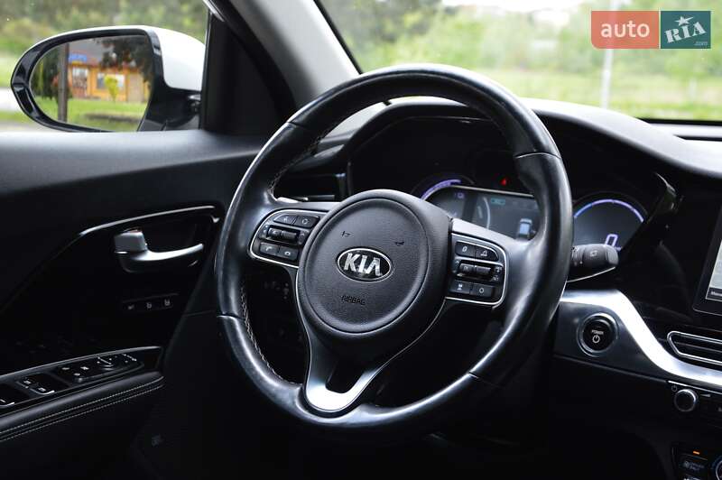 Внедорожник / Кроссовер Kia Niro 2021 в Дрогобыче