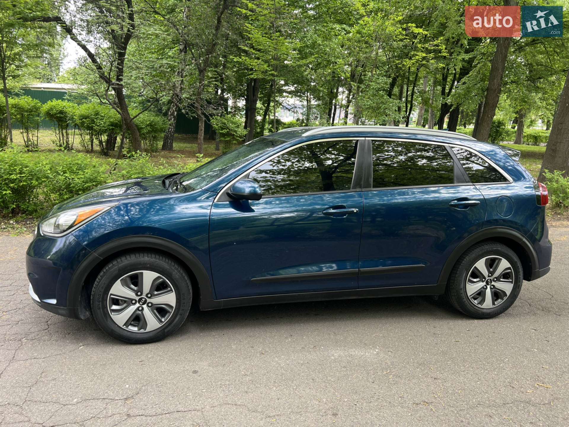 2017 Kia Niro - мініатюра 11