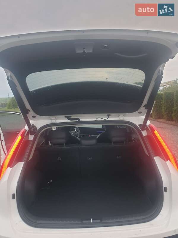 Внедорожник / Кроссовер Kia Niro 2023 в Львове