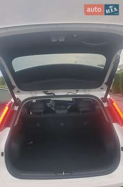Внедорожник / Кроссовер Kia Niro 2023 в 