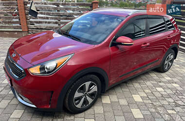 Позашляховик / Кросовер Kia Niro 2017 в Львові
