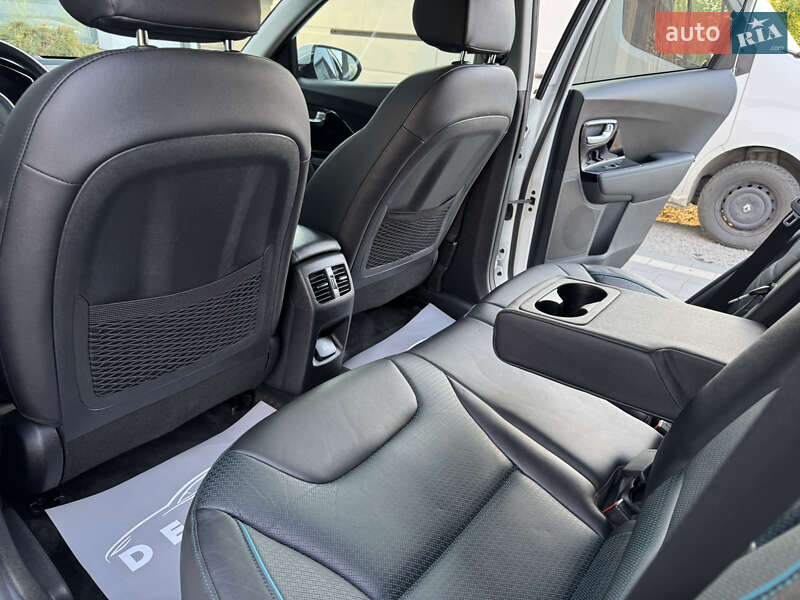 Позашляховик / Кросовер Kia Niro 2020 в Дрогобичі