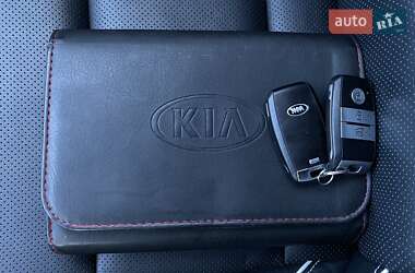 Внедорожник / Кроссовер Kia Niro 2020 в 