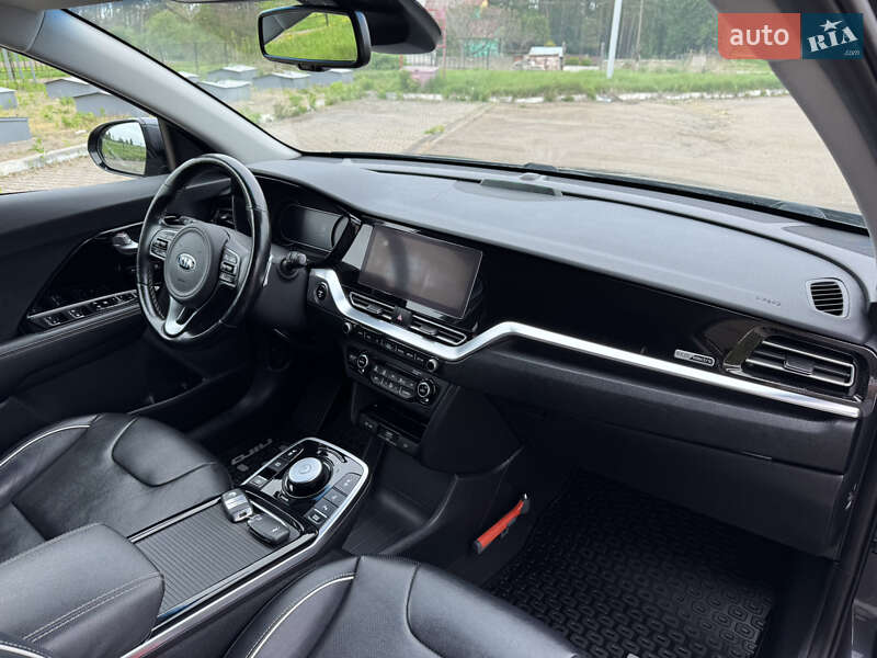 Позашляховик / Кросовер Kia Niro 2020 в Дубні
