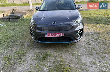 Позашляховик / Кросовер Kia Niro 2020 в 