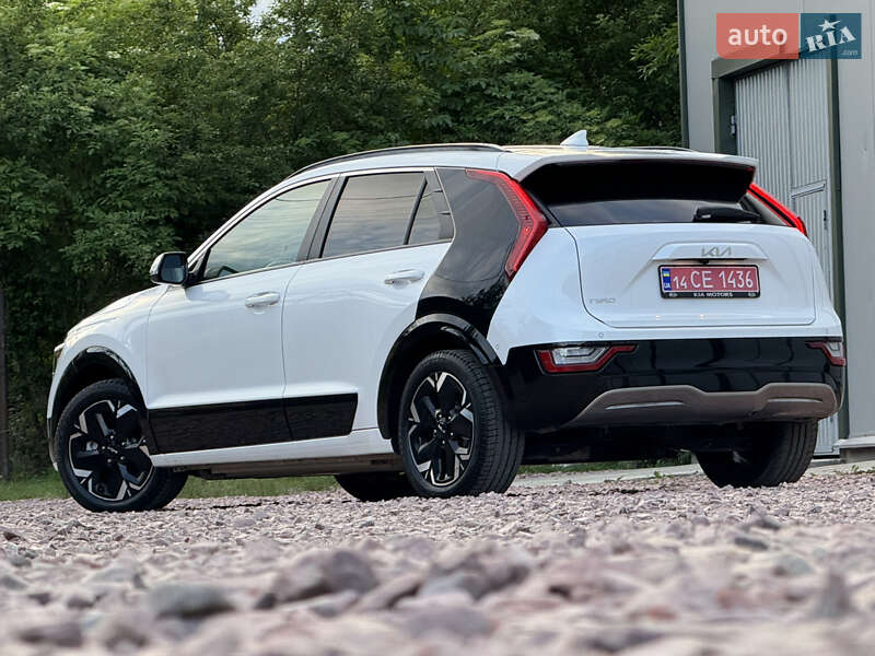 Позашляховик / Кросовер Kia Niro 2023 в Дрогобичі