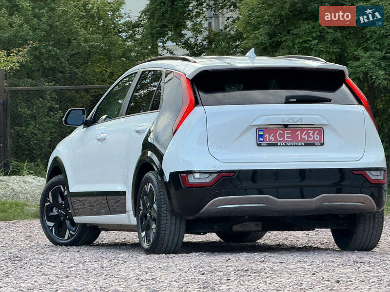 Позашляховик / Кросовер Kia Niro 2023 в Дрогобичі