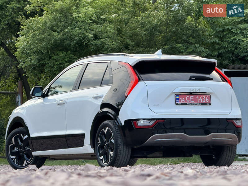 Позашляховик / Кросовер Kia Niro 2023 в Дрогобичі