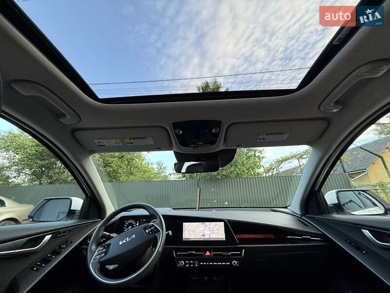 Позашляховик / Кросовер Kia Niro 2023 в Дрогобичі