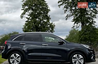 Внедорожник / Кроссовер Kia Niro 2021 в 