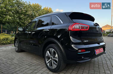 Позашляховик / Кросовер Kia Niro 2020 в 