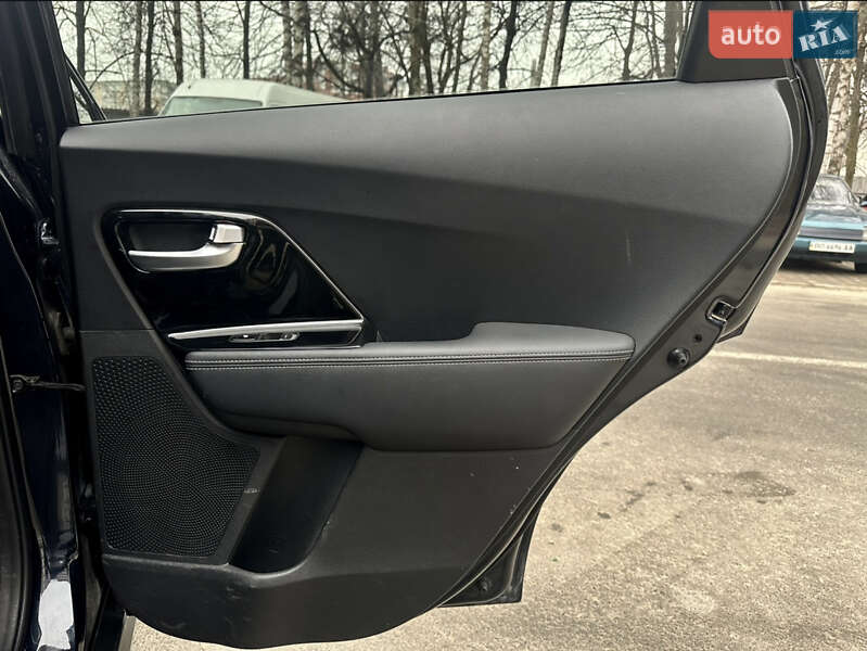 Внедорожник / Кроссовер Kia Niro 2019 в Тернополе