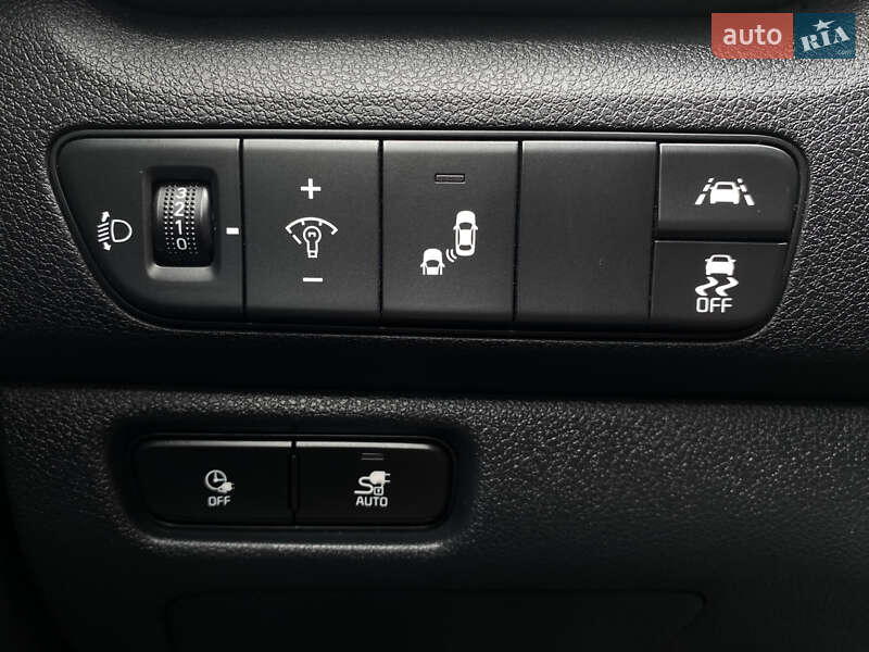 Внедорожник / Кроссовер Kia Niro 2021 в Львове