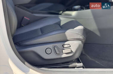 Внедорожник / Кроссовер Kia Niro 2023 в 