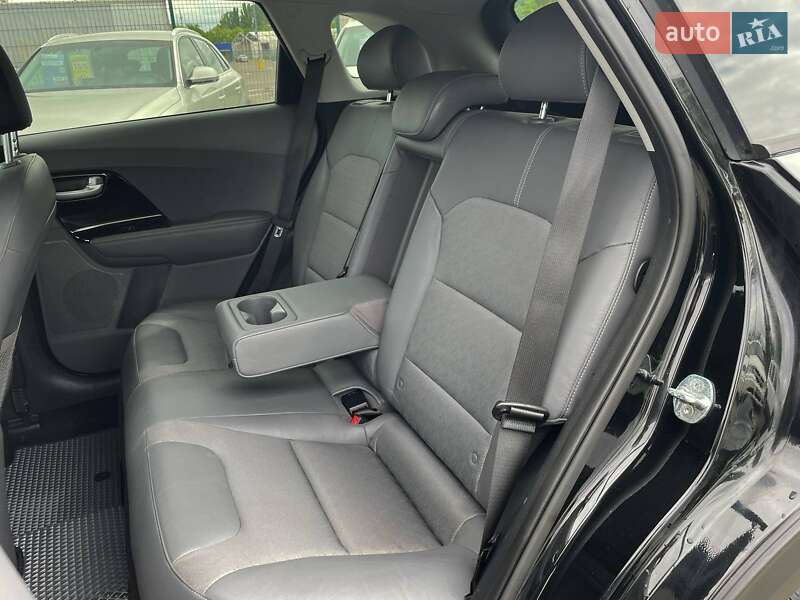 Внедорожник / Кроссовер Kia Niro 2017 в Одессе