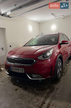 Внедорожник / Кроссовер Kia Niro 2017 в Киеве