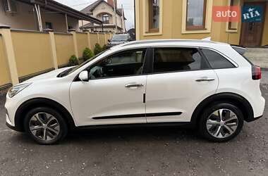 Позашляховик / Кросовер Kia Niro 2020 в 